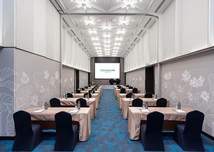Centra by Centara Hotel Bangkok Phra Nakhon