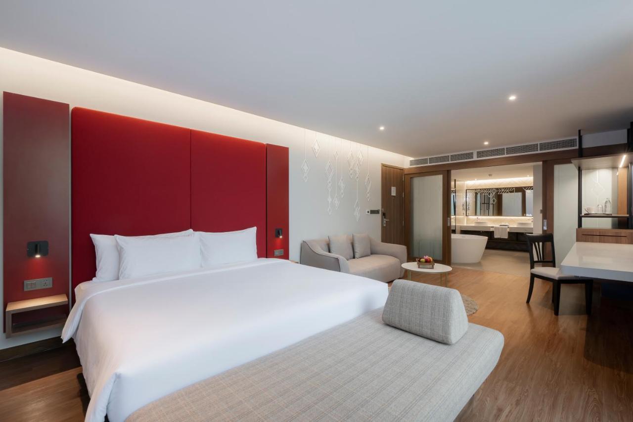Centra By Centara Phra Nakhon Hotel