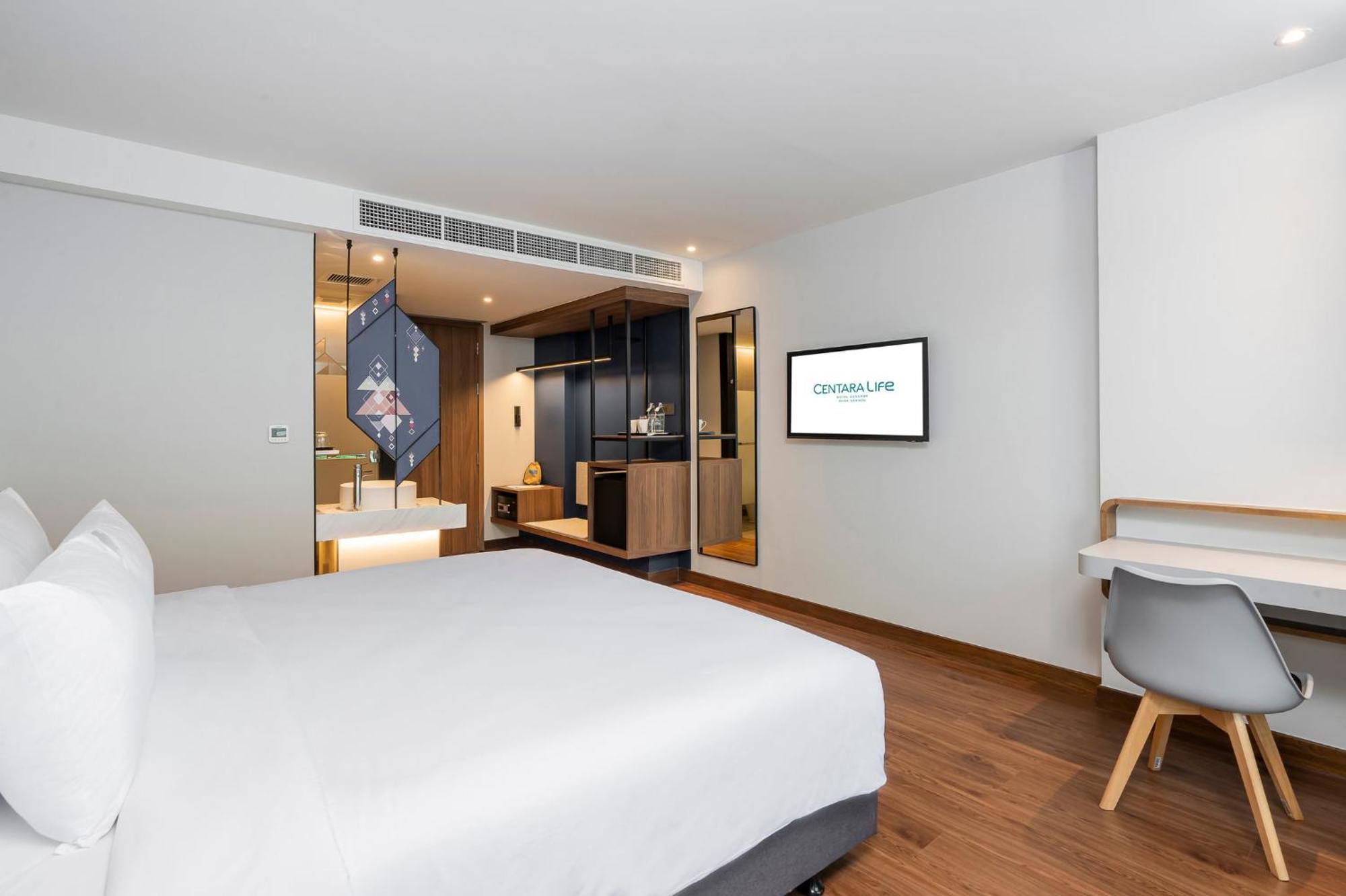 Centra By Centara Phra Nakhon Hotel